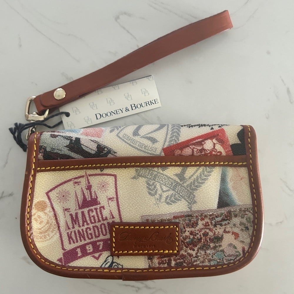 Dooney & Bourke Disney Parks Wristlet -Vintage Postcard Magic Kingdom Print- NWT - Picture 5 of 11